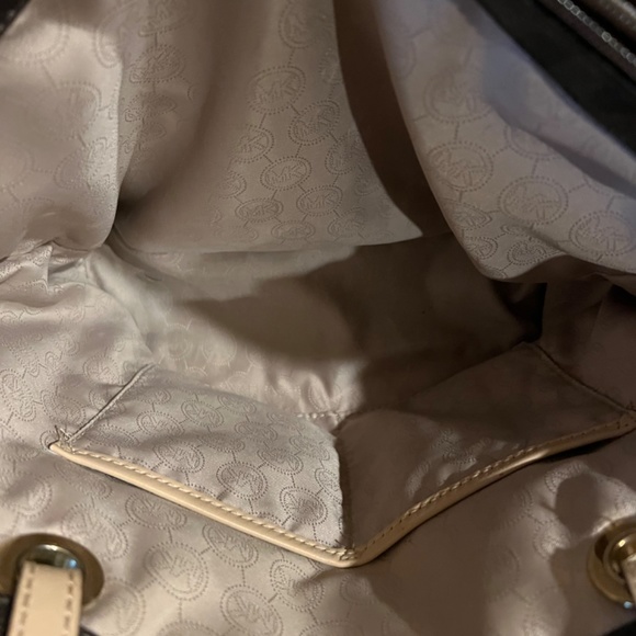 Michael Kors Signature Tote - Picture 5 of 5